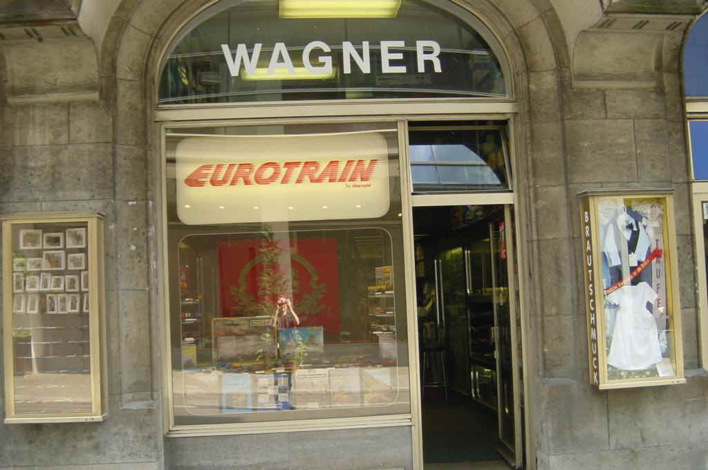 1wagner.jpg (103430 Byte)